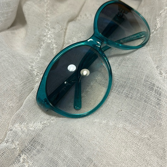 Lacoste sunglasses main image 10